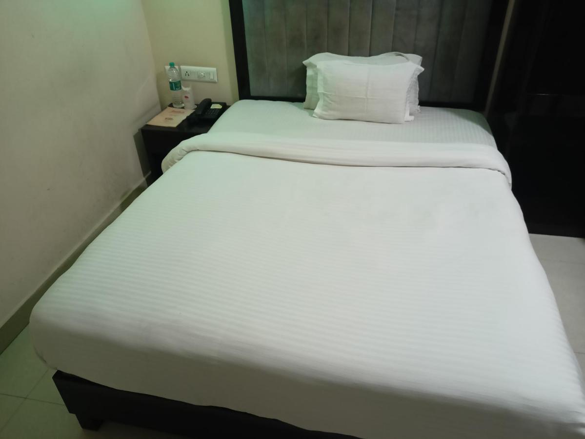 Hotel Jmd International Κατιχάρ Εξωτερικό φωτογραφία