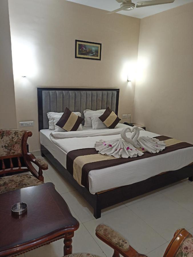 Hotel Jmd International Κατιχάρ Εξωτερικό φωτογραφία